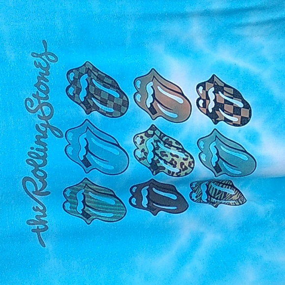 The Rolling Stones 2022 Hot Lips Design Tie-Dye Tee - Picture 3 of 6